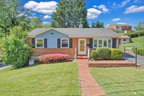 605 Timberidge Rd, Vinton, VA 24179