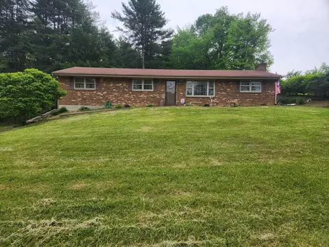 10496 Bent Mountain Rd, Bent Mountain, VA 24059