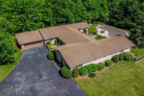 453 Wirtz Rd, Wirtz, VA 24184