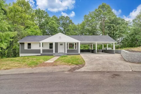 4438 Stonewall Rd NW, Roanoke, VA 24017