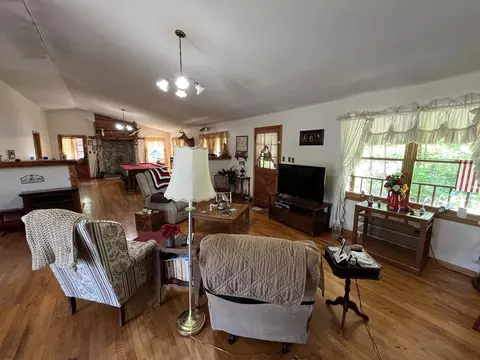154 Snowden Ln, Penhook, VA 24137 photo 4