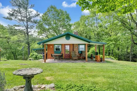 677 Belair Rd, Meadows Of Dan, VA 24120
