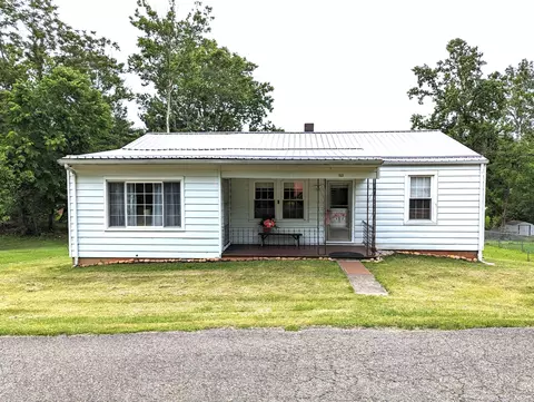150 Harvey St, Rocky Mount, VA 24151