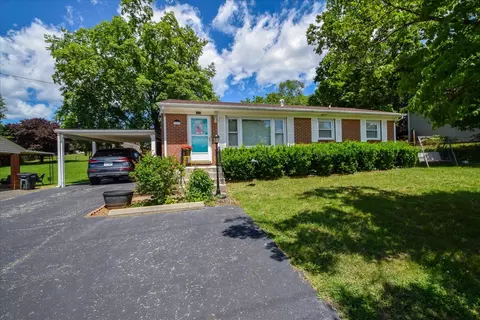1518 Mountain View Rd, Vinton, VA 24179