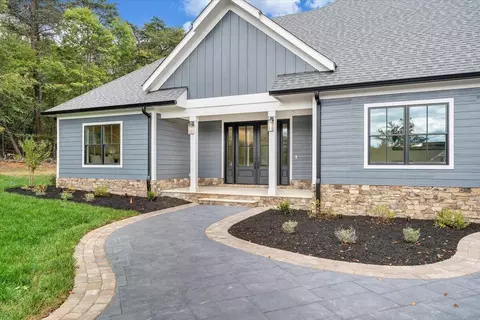 Exterior - 31 Flagstick Ct, Penhook, VA 24137 photo 5 of 37