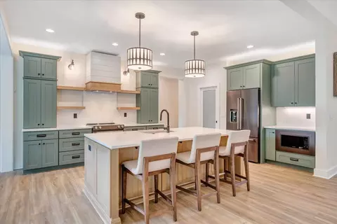 Kitchen - 31 Flagstick Ct, Penhook, VA 24137 photo 2 of 10