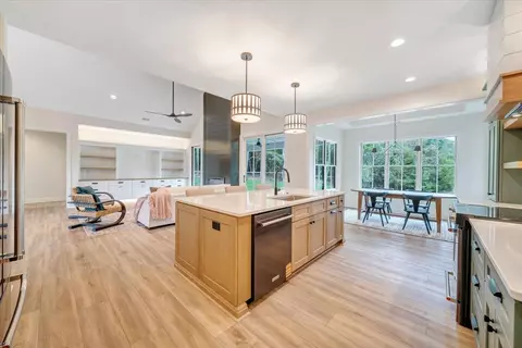 Kitchen - 31 Flagstick Ct, Penhook, VA 24137 photo 7 of 10