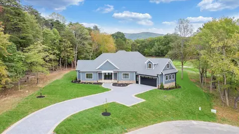 Exterior - 31 Flagstick Ct, Penhook, VA 24137 photo 3 of 37