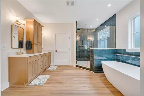 Bath - 31 Flagstick Ct, Penhook, VA 24137 photo 7 of 13