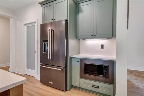 Kitchen - 31 Flagstick Ct, Penhook, VA 24137 photo 10 of 10