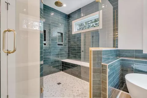 Bath - 31 Flagstick Ct, Penhook, VA 24137 photo 9 of 13