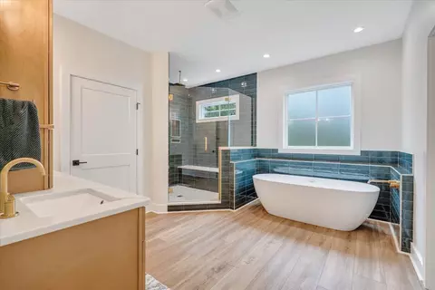 Bath - 31 Flagstick Ct, Penhook, VA 24137 photo 5 of 13