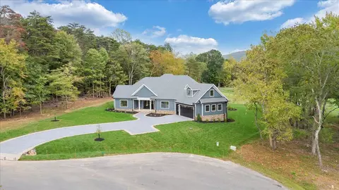 Exterior - 31 Flagstick Ct, Penhook, VA 24137 photo 36 of 37