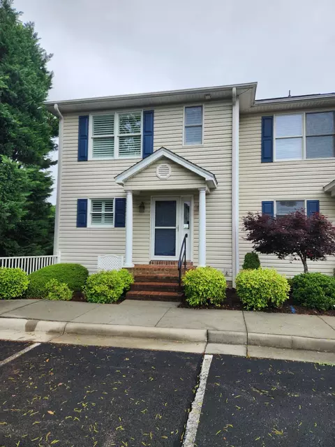 575 Cambridge Ct #G1, Hardy, VA 24101