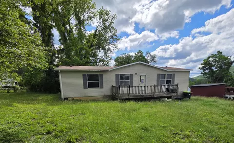 700 Walnut Ave, Pulaski, VA 24301