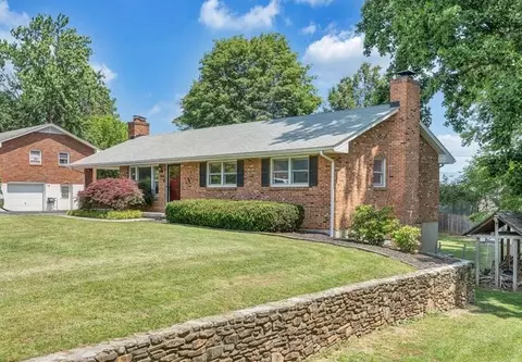 5908 Dogwood Ave, Salem, VA 24153