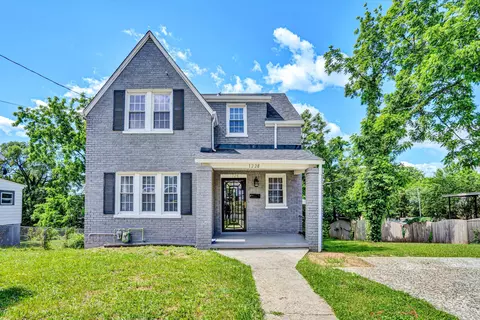 1228 Thomas Ave NW, Roanoke, VA 24017