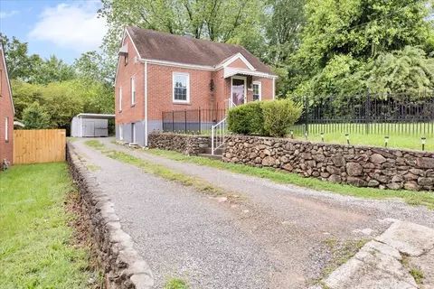 1131 Ethel Rd SE, Roanoke, VA 24014