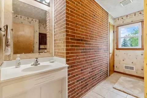 Bath - 5496 Stuart St, Dublin, VA 24084 photo 1 of 1