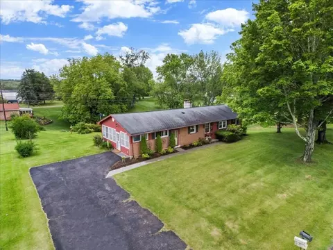 View/Area - 5496 Stuart St, Dublin, VA 24084 photo 2 of 13