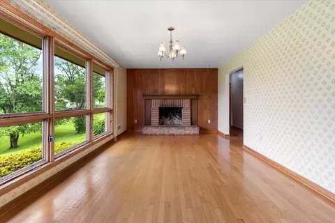Living - 5496 Stuart St, Dublin, VA 24084 photo 1 of 9
