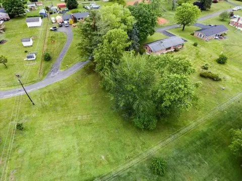 View/Area - 5496 Stuart St, Dublin, VA 24084 photo 11 of 13