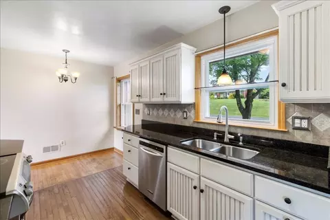 Kitchen - 5496 Stuart St, Dublin, VA 24084 photo 4 of 9