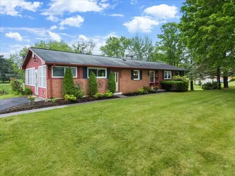 Exterior - 5496 Stuart St, Dublin, VA 24084 photo 3 of 16