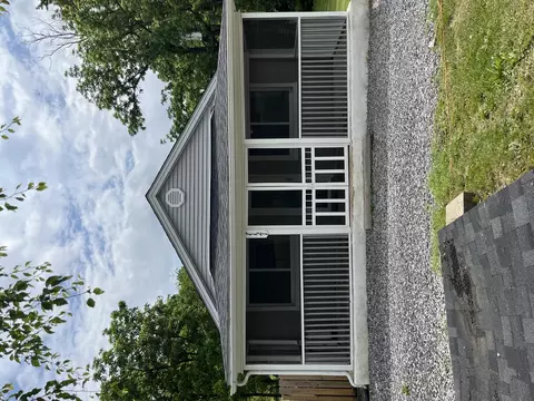 7121 Thirlane Rd, Roanoke, VA 24019