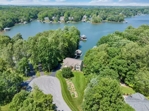 View/Area - 72 Pine Crest Cir, Moneta, VA 24121 photo 4 of 18