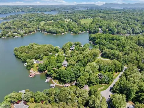View/Area - 72 Pine Crest Cir, Moneta, VA 24121 photo 16 of 18