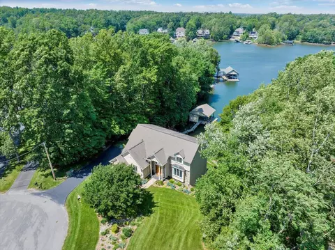 View/Area - 72 Pine Crest Cir, Moneta, VA 24121 photo 9 of 18