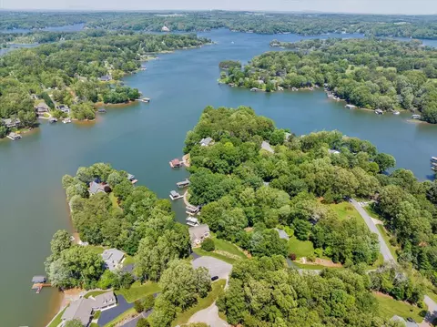 View/Area - 72 Pine Crest Cir, Moneta, VA 24121 photo 17 of 18