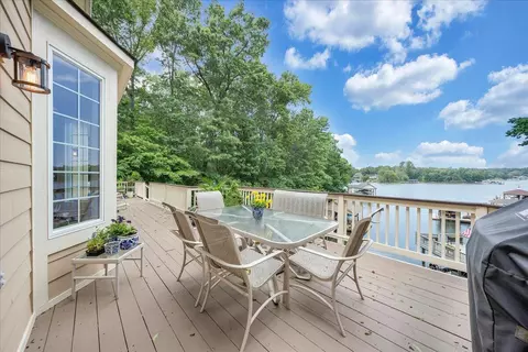 Exterior - 72 Pine Crest Cir, Moneta, VA 24121 photo 10 of 42