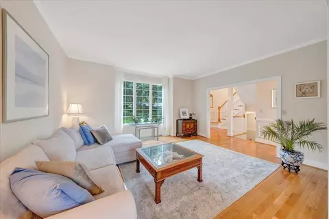 Living - 72 Pine Crest Cir, Moneta, VA 24121 photo 2 of 7