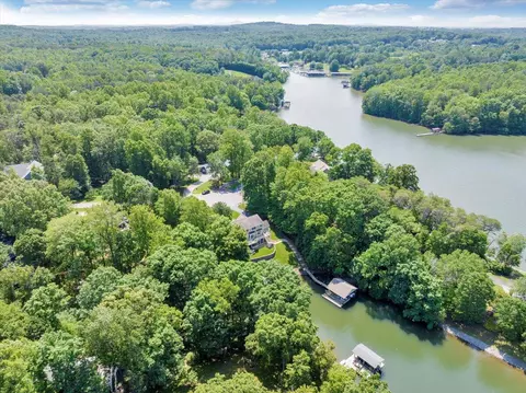 View/Area - 72 Pine Crest Cir, Moneta, VA 24121 photo 14 of 18