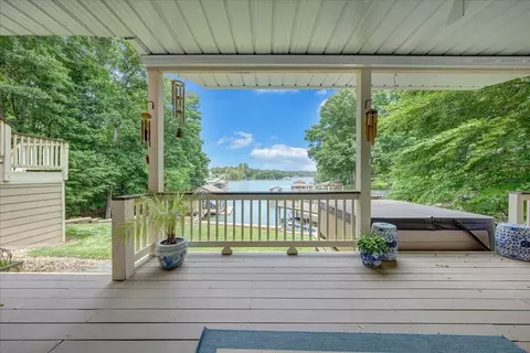 Exterior - 72 Pine Crest Cir, Moneta, VA 24121 photo 3 of 42
