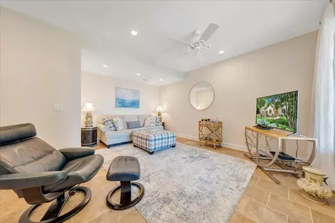 Living - 72 Pine Crest Cir, Moneta, VA 24121 photo 7 of 7