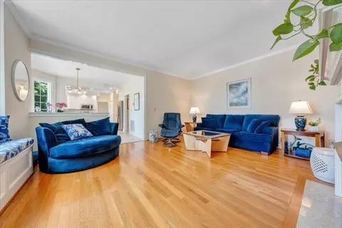Living - 72 Pine Crest Cir, Moneta, VA 24121 photo 5 of 7
