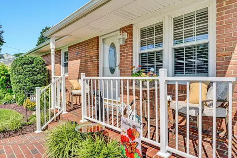2139 Bailey Ave, Salem, VA 24153
