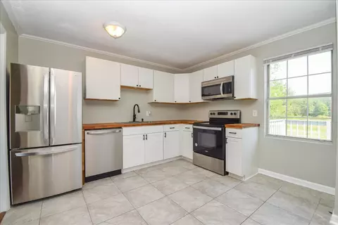 Kitchen - 938 Boulder Ln, Pilot, VA 24138 photo 1 of 2