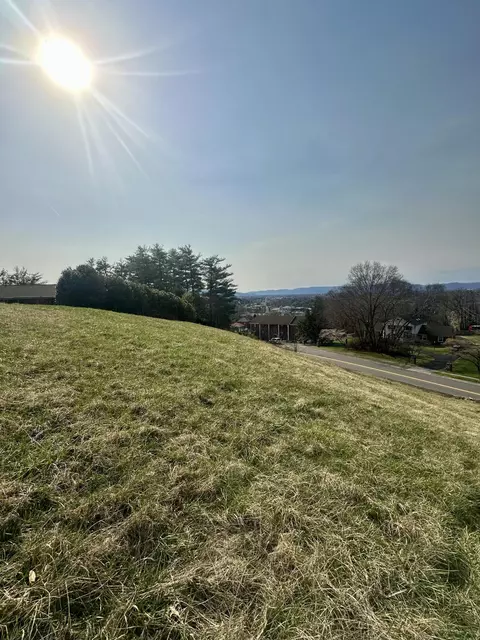 0 Breezewood Cir, Vinton, VA 24179