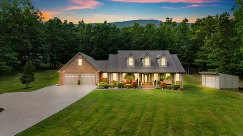 5335 Catawba Valley Dr, Catawba, VA 24070