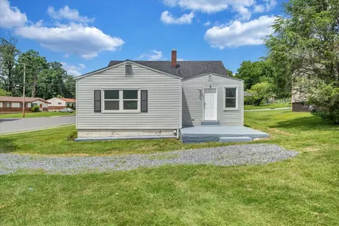 Exterior - 603 36th St NW, Roanoke, VA 24017 photo 3 of 5