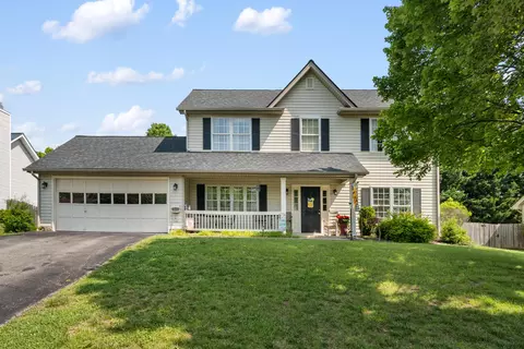 5038 Orchard Park Dr, Roanoke, VA 24019