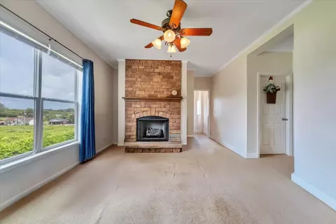 Living - 60 Tara Dr, Ridgeway, VA 24148 photo 3 of 6
