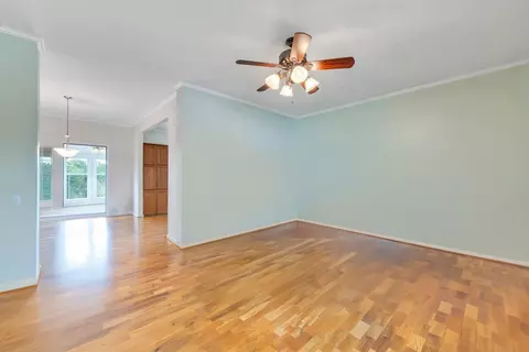 Living - 60 Tara Dr, Ridgeway, VA 24148 photo 2 of 6