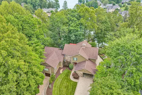 View/Area - 200 Fairway Dr, Penhook, VA 24137 photo 1 of 5