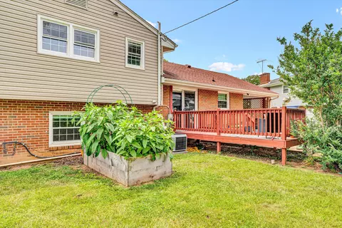 2604 Mcvitty Rd, Roanoke, VA 24018 photo 36
