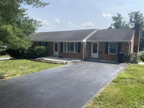 2914 Diplomat Dr, Roanoke, VA 24019